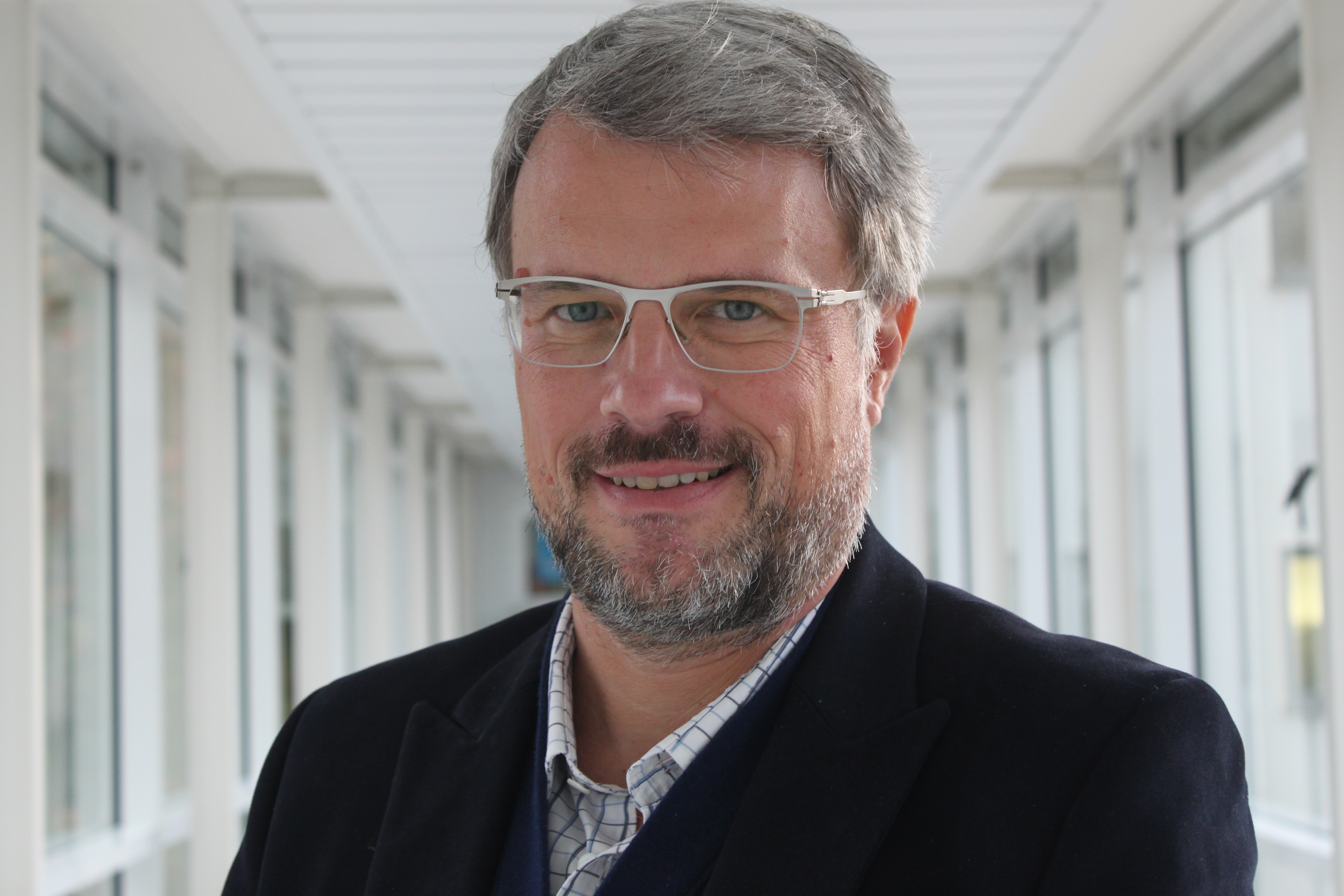 Portraitfoto von Volker Siefert