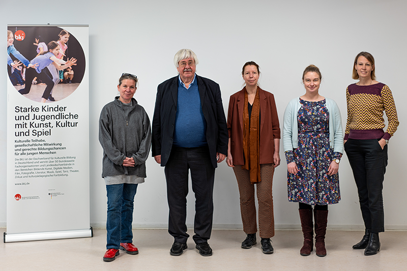 Der neu gewählte BKJ-Vorstand. Im Bild von links nach rechts: Babette Ulmer, Matthias Pannes, Prof. Dr. Susanne Keuchel, Julia Nierstheimer, Wybke Wiechell.