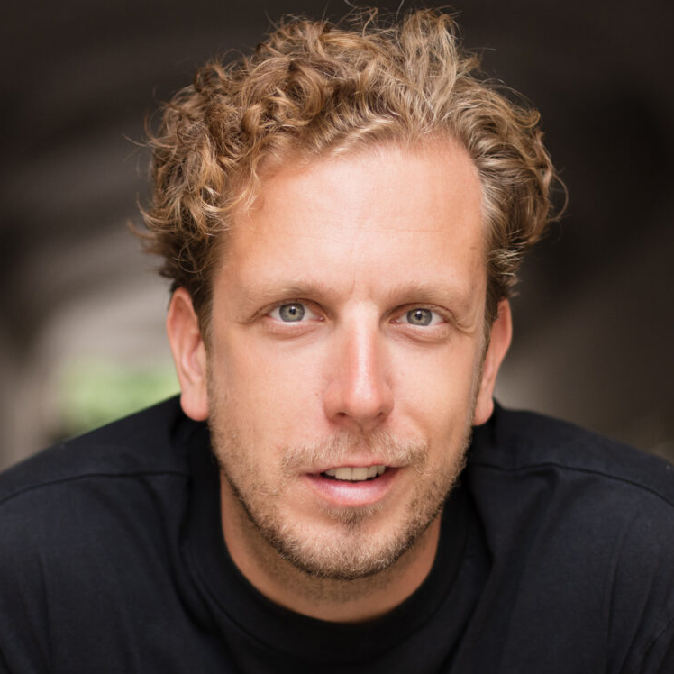 Portraitfoto Henner Momann
