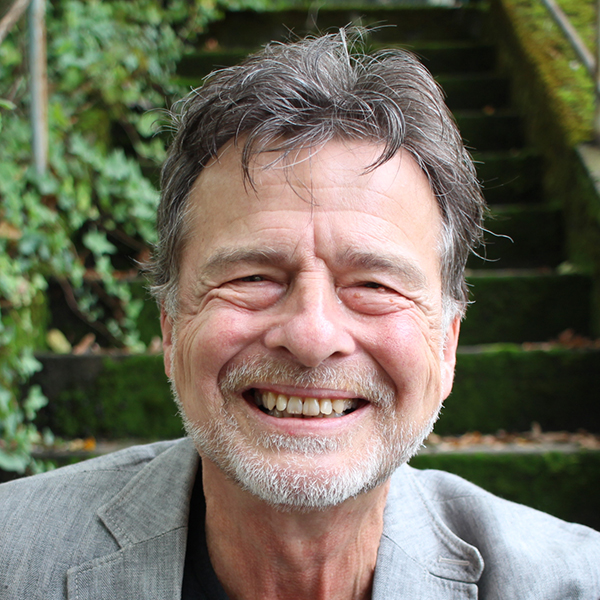 Portraitfoto von Stephan Bock
